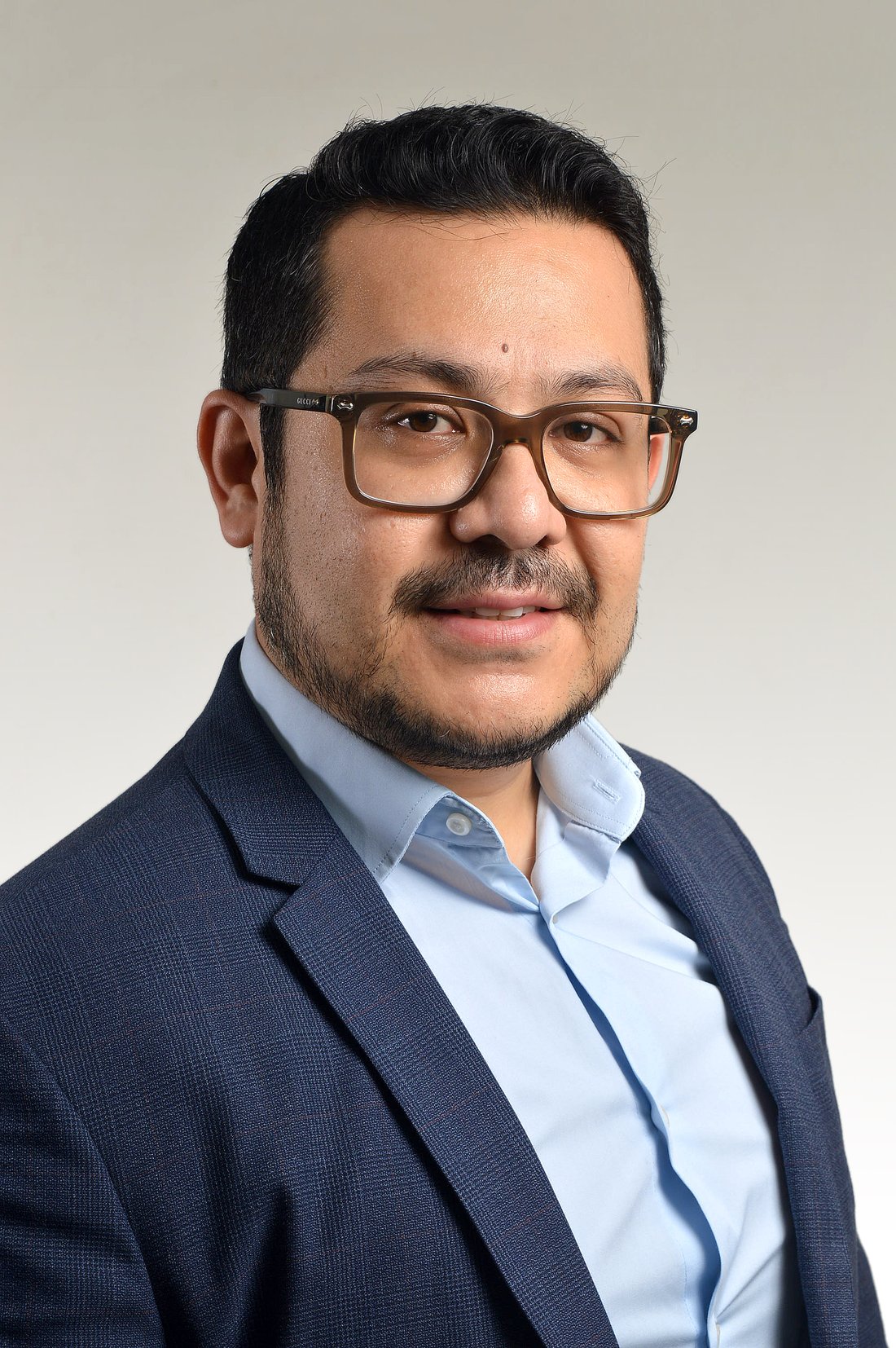 Dr. Abhimanyu Singh, orthopaedic hip and knee specialist